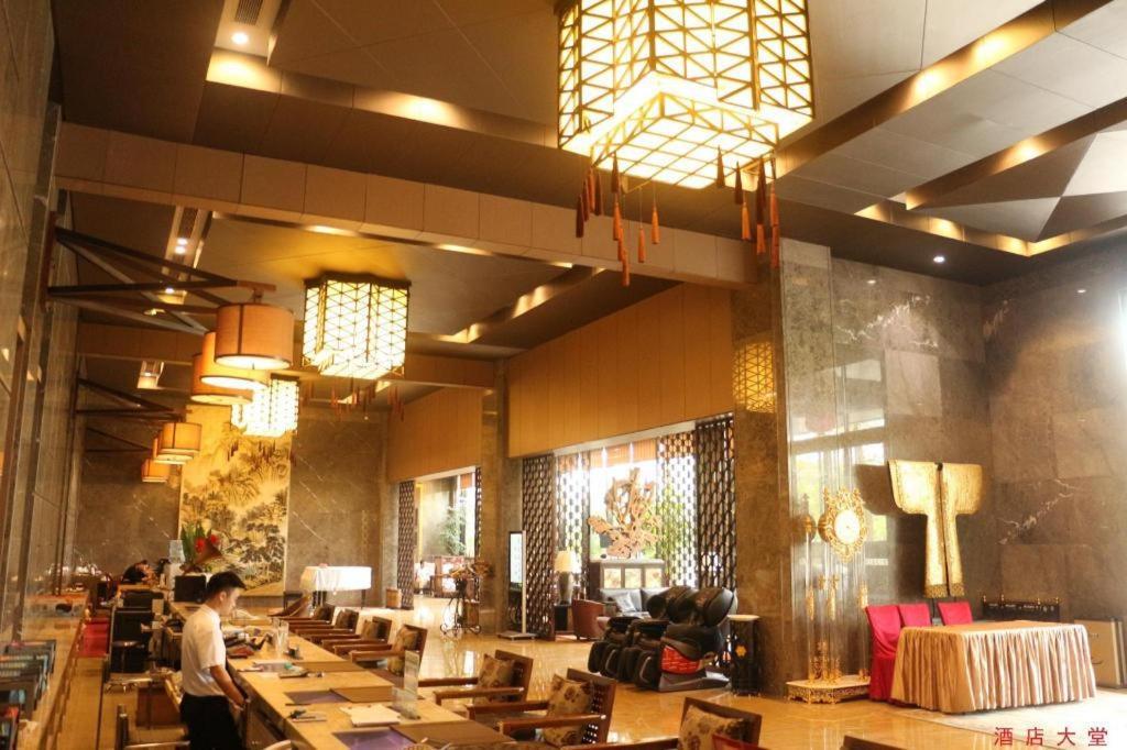 גואנגג'ואו XI Yu Hotel מראה חיצוני תמונה