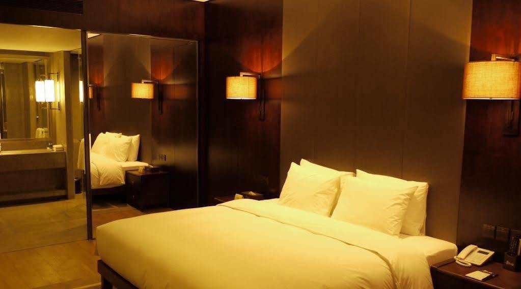 גואנגג'ואו XI Yu Hotel מראה חיצוני תמונה