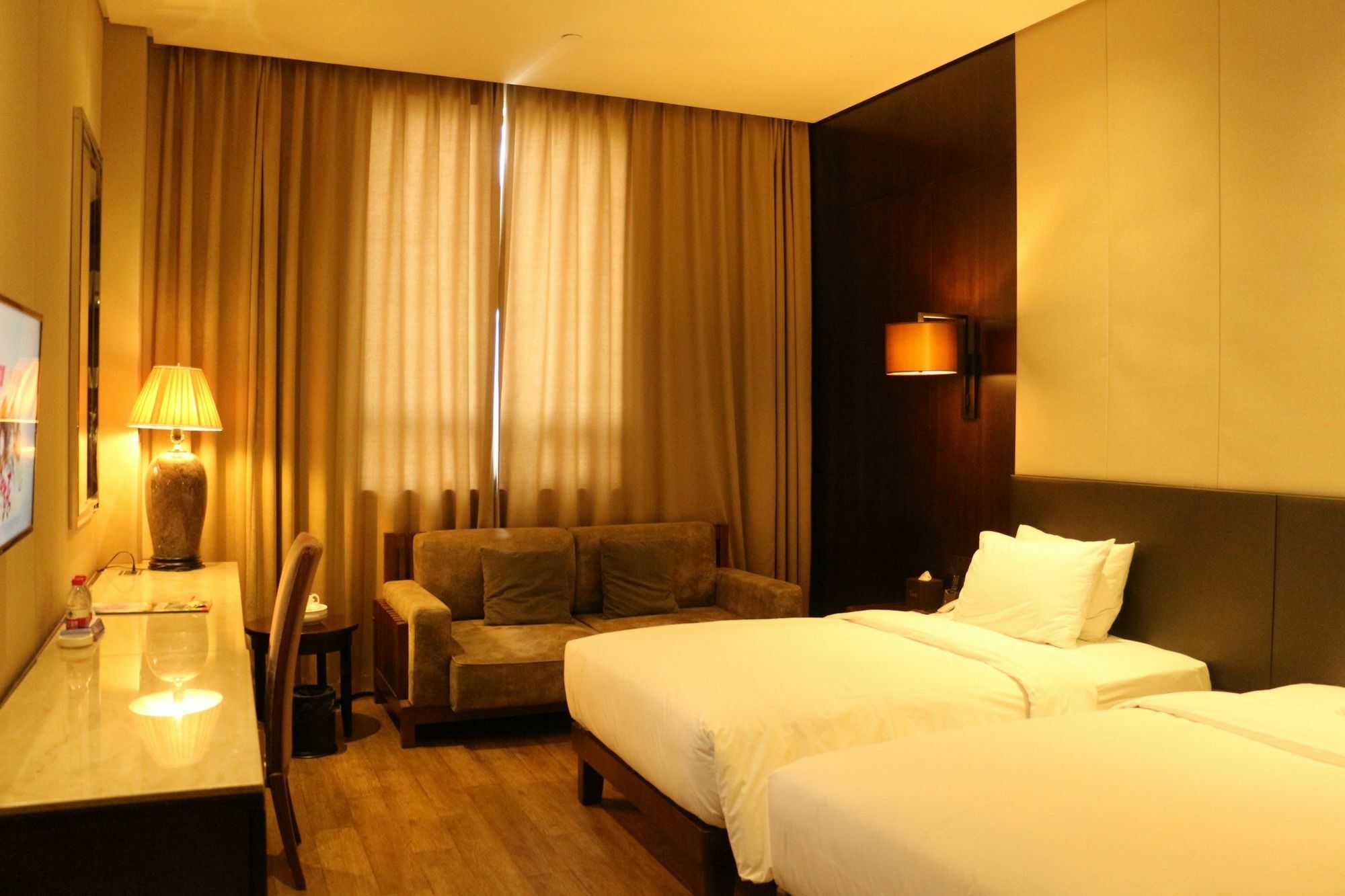 גואנגג'ואו XI Yu Hotel מראה חיצוני תמונה