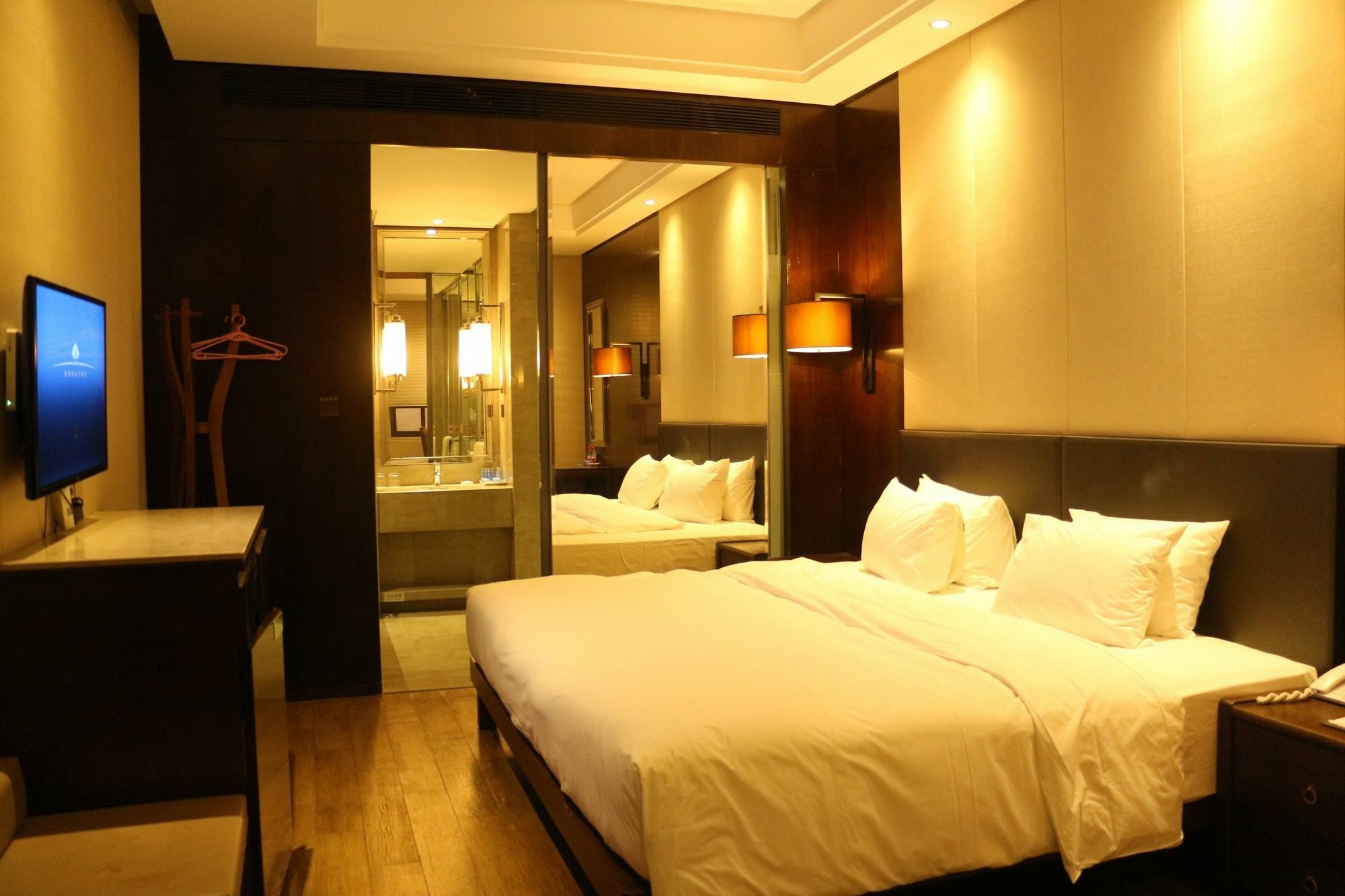 גואנגג'ואו XI Yu Hotel מראה חיצוני תמונה